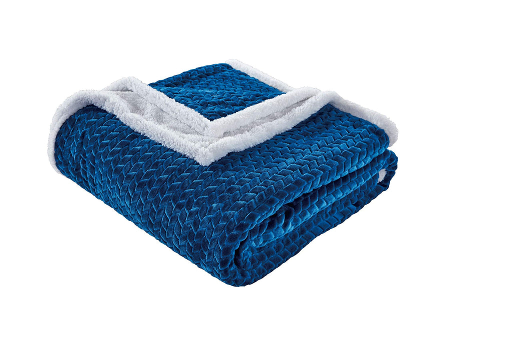 Decor&More Home Essentials Braided Sherpa Blanket