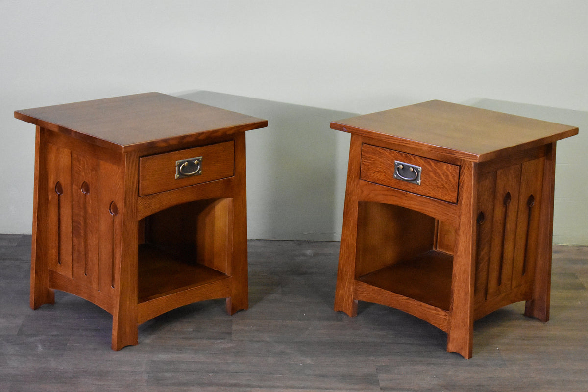 Mission Style Solid Quarter Sawn Oak Keyhole End Table