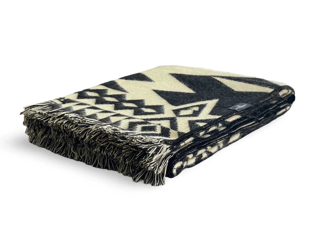 Awa Throw Blanket - Natural / Black